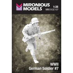 1/35 WWII German Soldier #7