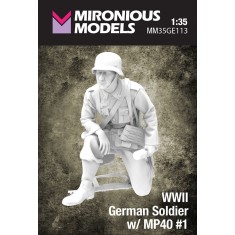 1/35 WWII German Soldier with MP40 #1