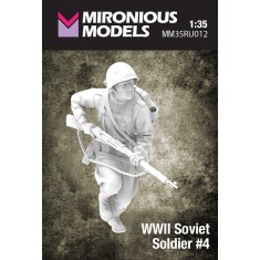 1/35 WWII Soviet Soldier #4