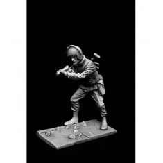 120mm Baton Gunner, Northern Ireland 1980 (1 figure w/diorama)