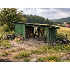 HO Scale Scenic Structure - Wooden Shed