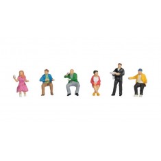 HO Scale In the Dining Car (6 coloured figures with accessories)
