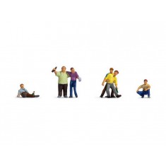 TT Scale Drunk People (6 figures)