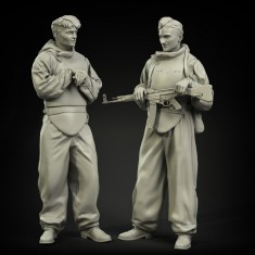 1/35 Soviet Assault Engineers Set (2 figures)