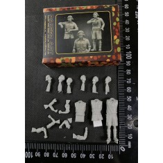1/35 British RAC in North Africa Early Tank Crew (3 figures)