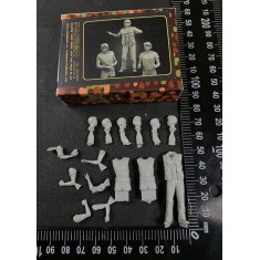 1/35 USMC (PTO) Late Sherman Tank Crew (3 figures)