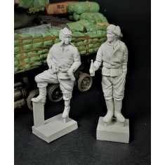 1/35 Soviet Tankers at Rest Set
