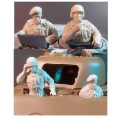 1/35 British Tanks 'Pixie' Suit Set