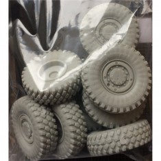 1/35 SpPz 2 Luchs Road Wheels (Michelin XZL pattern)
