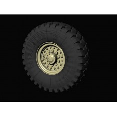 1/35 US HEMTT Road Wheels (New pattern)