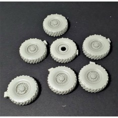 1/35 M1083 FMTV Road Wheels (Michelin)
