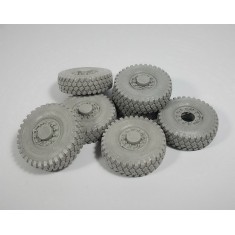 1/35 MTVR M24 Road Wheels (Michelin )