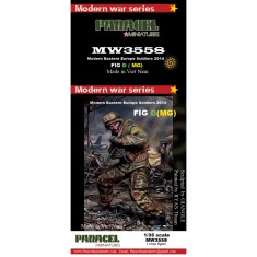 1/35 Modern Eastern European Soldier D with Machine Gun