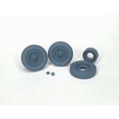 1/35 Sd.Kfz. 251 Front Wheels with Spare Wheel and Rim (Weighted) Type 3