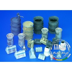 1/35 WWII Germany Fuel-Stock Equipment