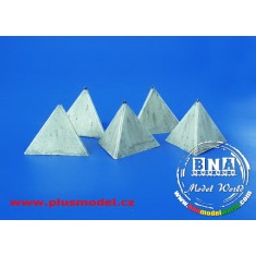 1/35 Anti-tank Concrete Barriers - Pyramid-style Vol.I 