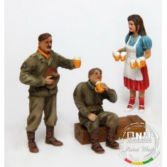 1/35 In Pilsen 1945 (3 Figures) 