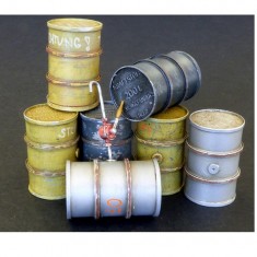 1/35 German Fuel Barrels