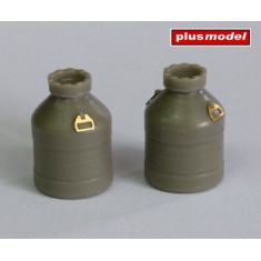 1/35 Plastic Barrels