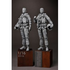 1/16 USN/US Navy F-14 Tomcat Pilots 1980s (2 figures)