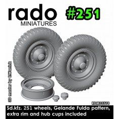 1/35 Sd.kfz. 251 Fulda Gelande Wheels with Spare Rim
