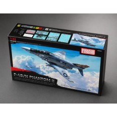 1/32 McDonnell Douglas F-4B/N Phantom II Fighter-bomber