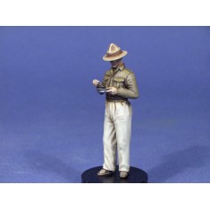 1/35 British LRDG Figure No.5 Private Van Lemon NZL Eating from Plate (1 figure)