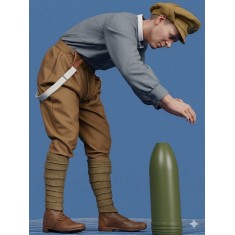 1/35 Artilleryman No.2 with Shell Summer Dress 1916