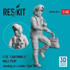 1/48 F-35 Lightning II Male Pilot Standing on A Ladder (Type 1)