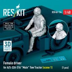 1/48 Female Driver for A/S-32A-31A Mule Tow Tractor (scene 2)