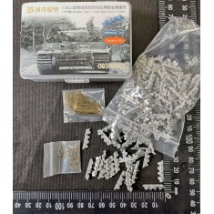 1/35 WWII German Tiger Late Production Metal Tracks w/Double Pins 