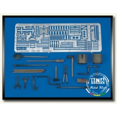 1/35 WWII Panzer III-IV Tools & Holders