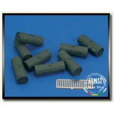 1/35 WWII Russian Tank Fuel Tanks 
