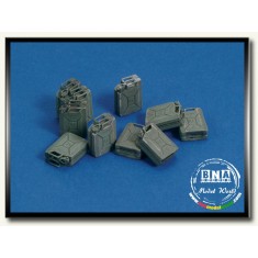 1/35 WWII Italian Jerrycans