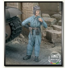 1/35 WWII Russian Tanker At Rest