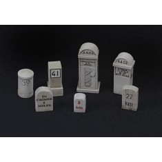1/35 Milestones (Resin+Decals)