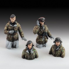 1/35 WWII German Tank Crew in Winter Dress