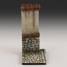 1/35 - 1/32 Base with Wall (dimensions: 3.5x3.5cm)