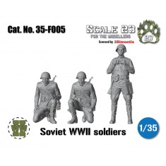 1/35 WWII Soviet Soldiers (3 figures)