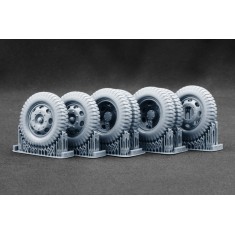 1/24 Opel Blitz Late Type Disc V1 Weighted Wheels for Italeri Kit