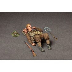 1/35 British Infantryman at Rest