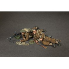 1/35 British Infantry at Rest - Sergeant and Machine Gunner (2 figures)