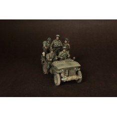1/35 US Airbornes with Officer for Jeep, Normandy 1944 (5 figures)