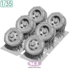 1/35 WWII US 2.5-Ton 6x6 Cargo Truck Wheel & Tyre Set with Chains for Tamiya (3D Printed Kit)