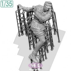 1/35 WWII German Sd.Kfz.250/3 Crew No.1 for Tamiya (3D Printed Kit)