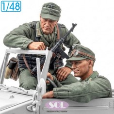 1/48 WWII German Kubelwagen Crew