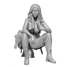 1/24 Military Pin Up Girl - CORA