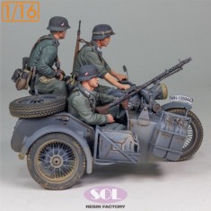 1/16 WWII German KS750 Motorcycle with Sidecar and Troopers