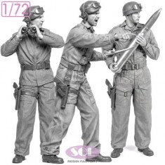 1/72 WWII M10 Achilles British Tank Crews (3 figures)
