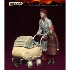 1/35 Refugees with Baby Carriage in Europe 1939-1945 (2 figures)